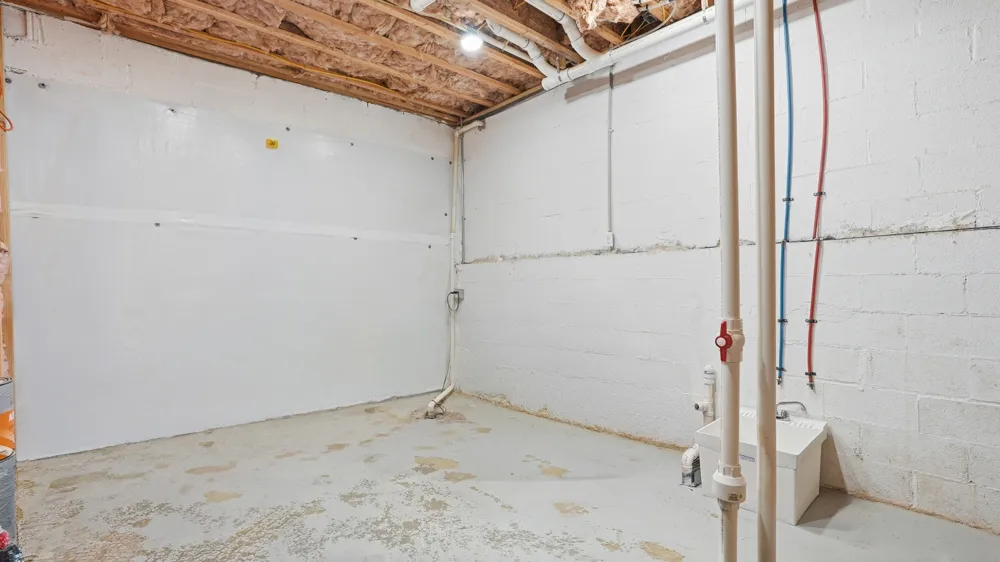 157 Lena Loop Burns, TN 37029
