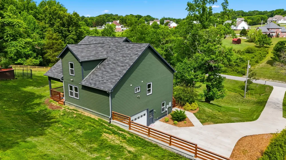 157 Lena Loop Burns, TN 37029