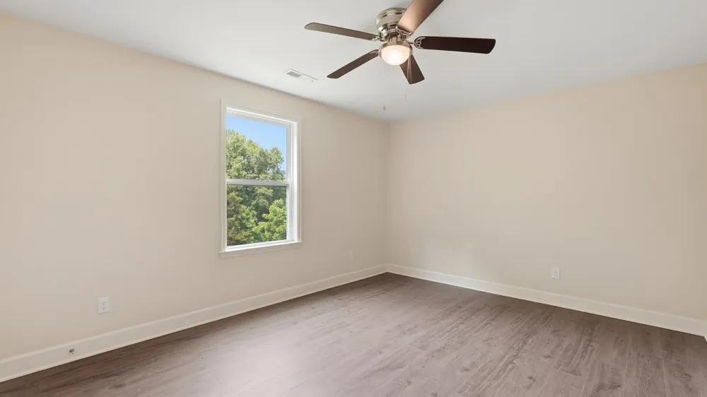 157 Lena Loop Burns, TN 37029
