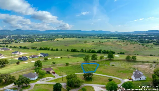 LOT 4 ANTLER CIR Bandera, TX 78003