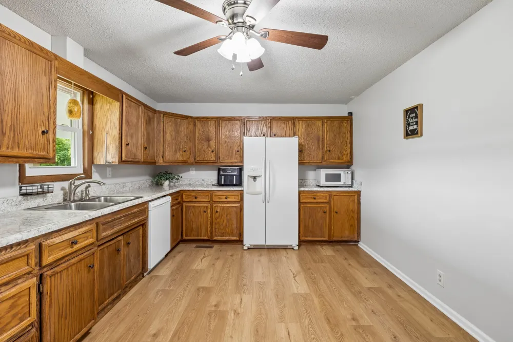 54 Hickman Hwy Gordonsville, TN 38563