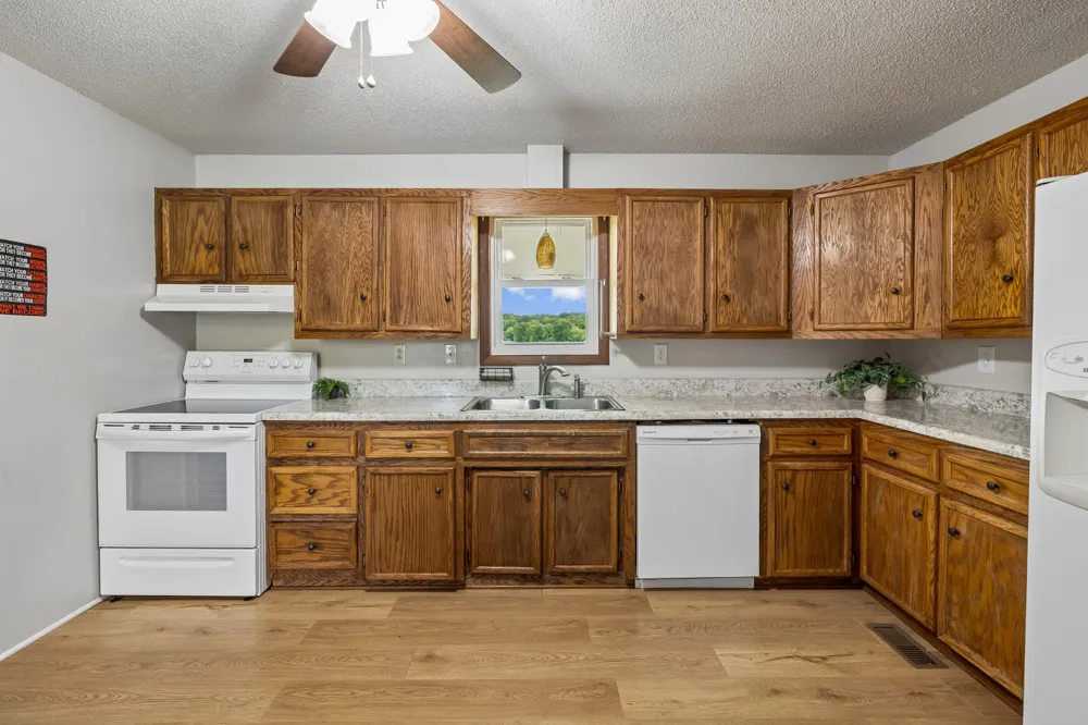 54 Hickman Hwy Gordonsville, TN 38563