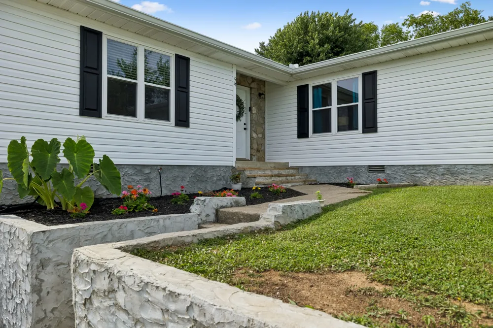 54 Hickman Hwy Gordonsville, TN 38563