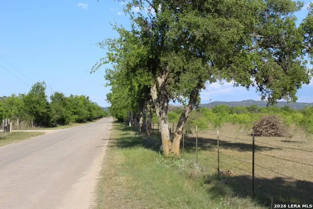 245 County Road 356 Utopia, TX 78884