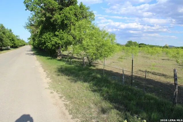 245 County Road 356 Utopia, TX 78884