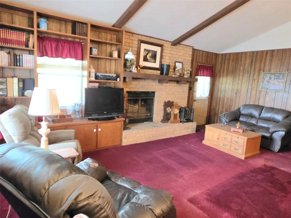 11088 Highway 97 W Highway Cost, TX 78614