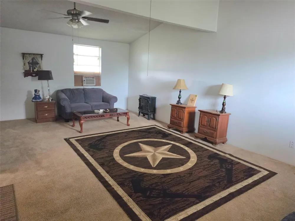 11088 Highway 97 W Highway Cost, TX 78614