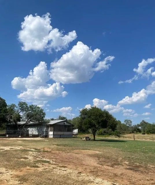 11088 Highway 97 W Highway Cost, TX 78614