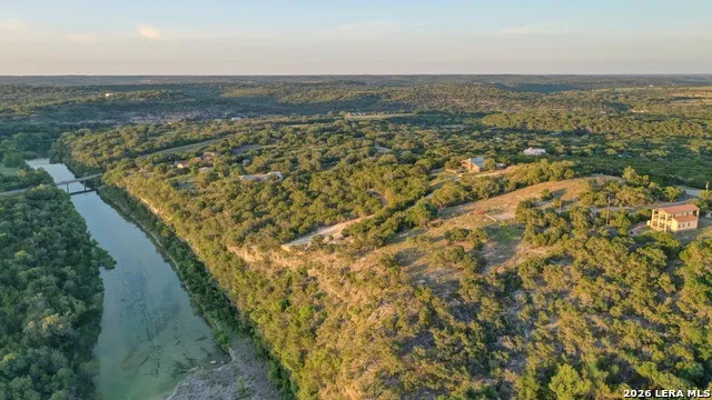 189 Cherry Springs Rd Hunt, TX 78024
