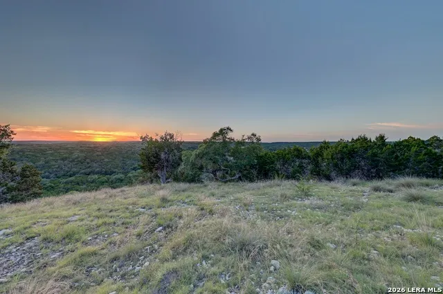 189 Cherry Springs Rd Hunt, TX 78024
