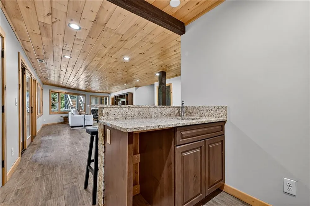 192 Delphi Hills Lane McCaysville, GA 30555