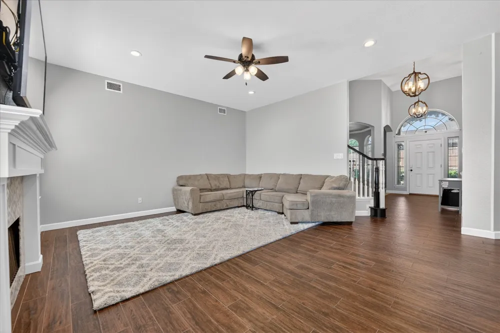 9708 Congressional Drive Plano, TX 75025