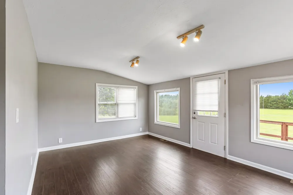 4602 Washington Rd Greenbrier, TN 37073