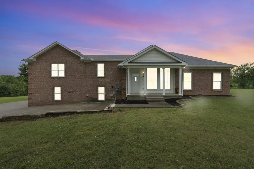 4602 Washington Rd Greenbrier, TN 37073