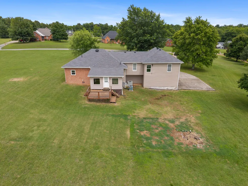 4602 Washington Rd Greenbrier, TN 37073