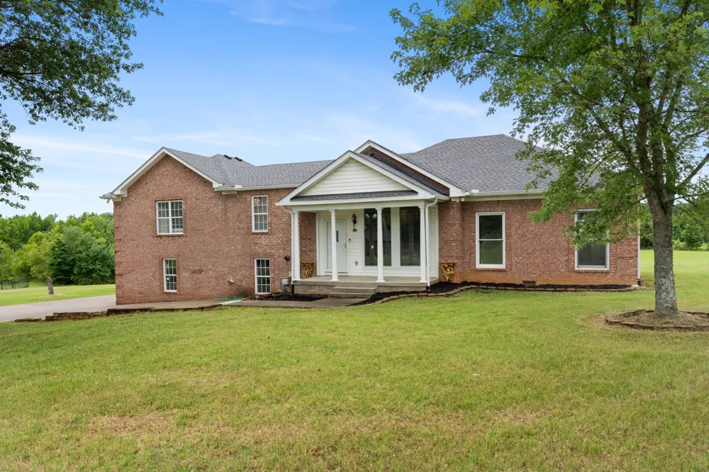 4602 Washington Rd Greenbrier, TN 37073