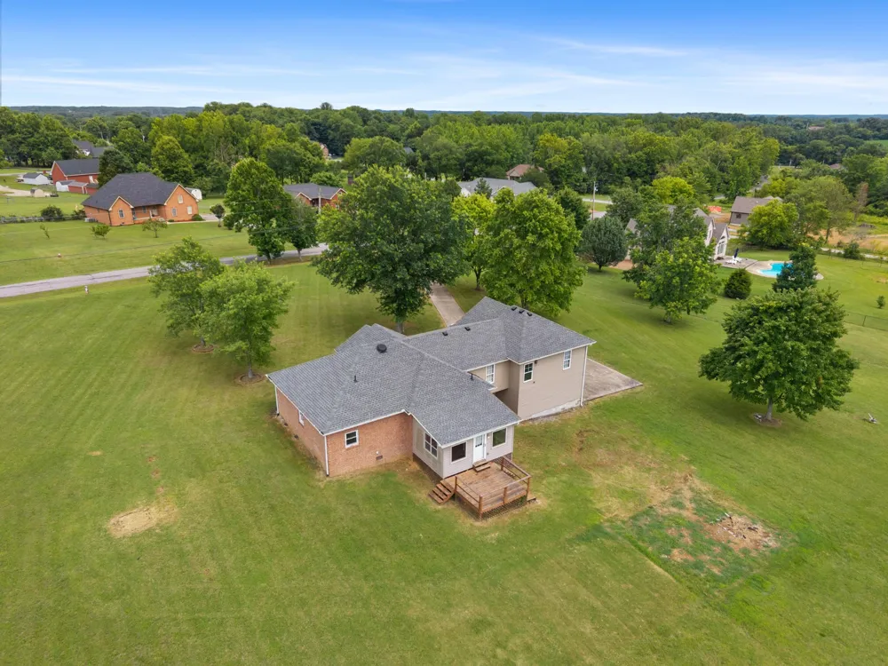 4602 Washington Rd Greenbrier, TN 37073