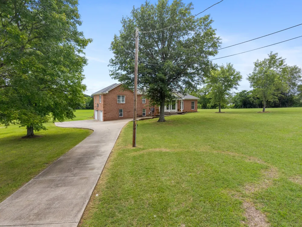 4602 Washington Rd Greenbrier, TN 37073