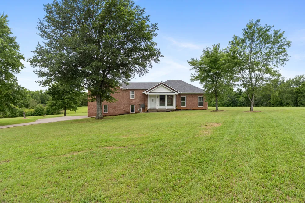 4602 Washington Rd Greenbrier, TN 37073