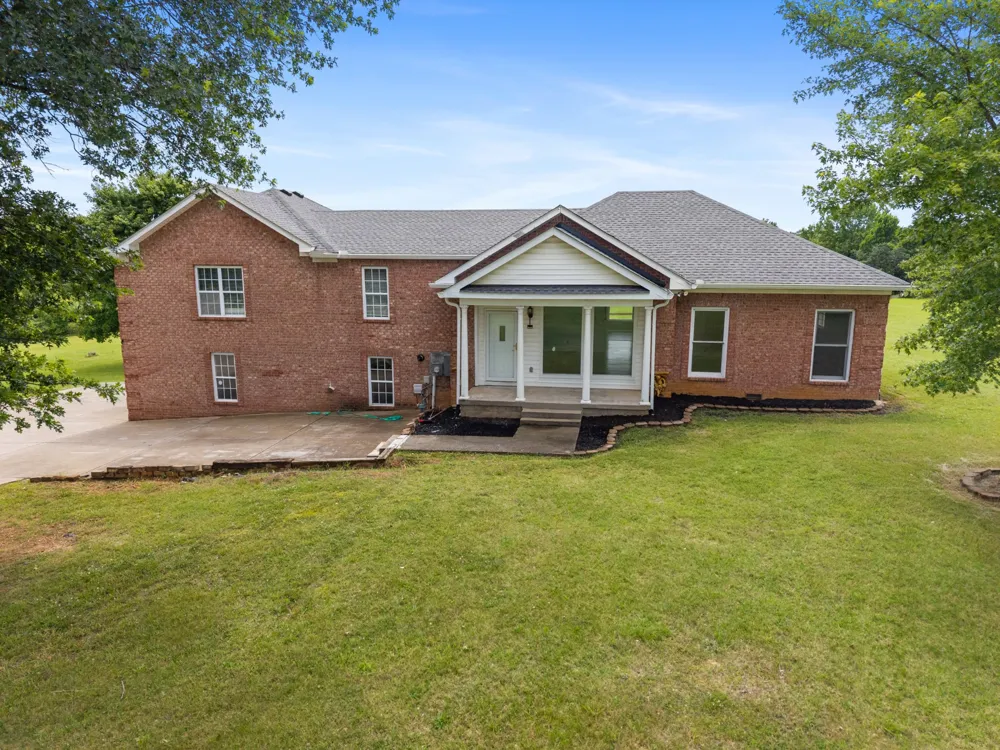 4602 Washington Rd Greenbrier, TN 37073