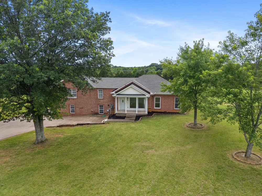 4602 Washington Rd Greenbrier, TN 37073