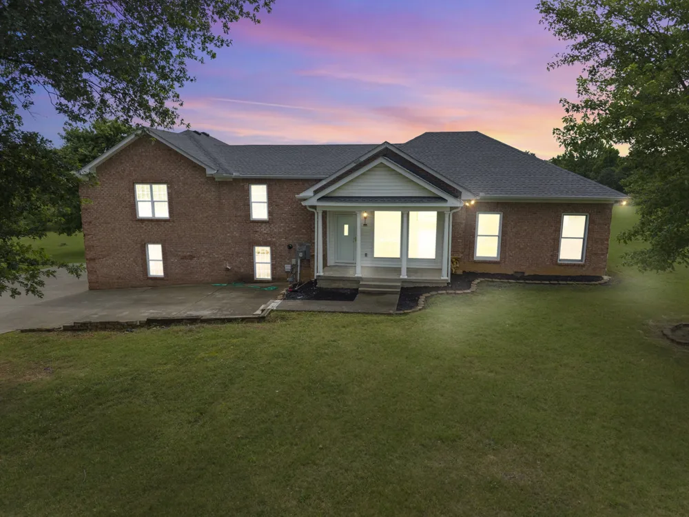 4602 Washington Rd Greenbrier, TN 37073