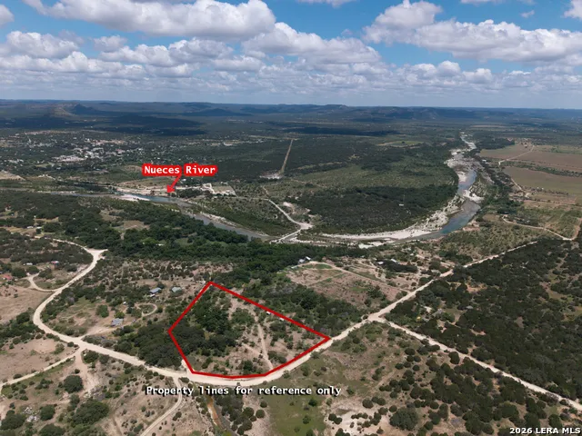 00 Cr 393 Camp Wood, TX 78833