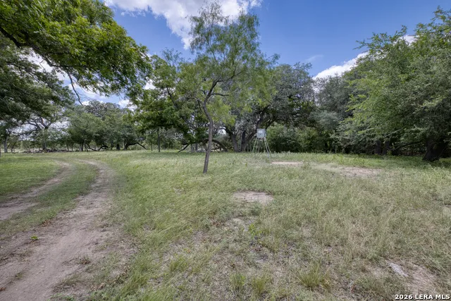 00 Cr 393 Camp Wood, TX 78833