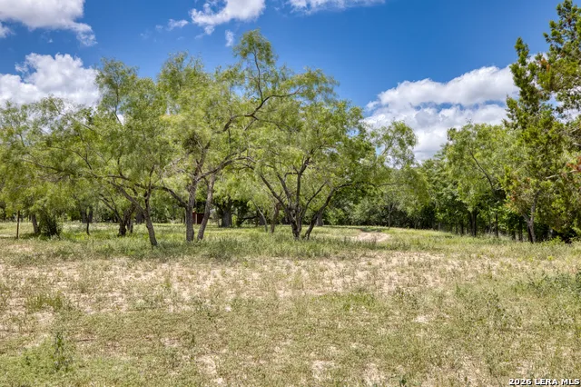 00 Cr 393 Camp Wood, TX 78833
