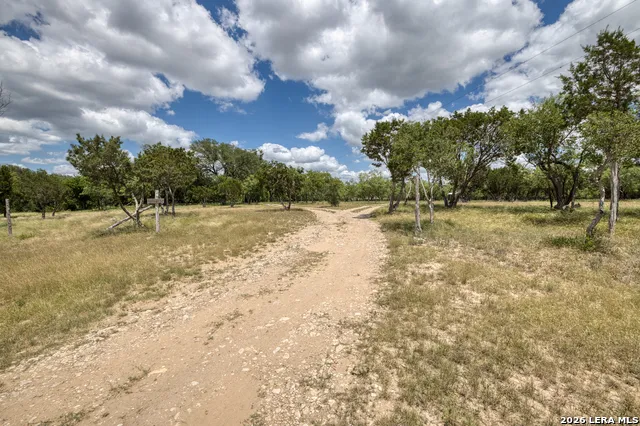 00 Cr 393 Camp Wood, TX 78833