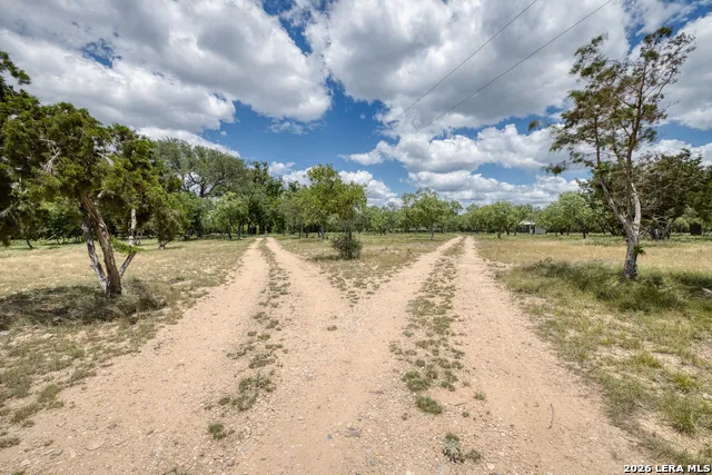 00 Cr 393 Camp Wood, TX 78833