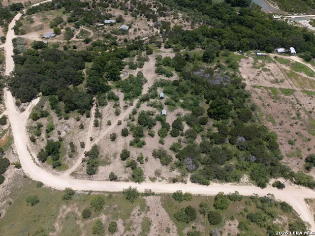 00 Cr 393 Camp Wood, TX 78833