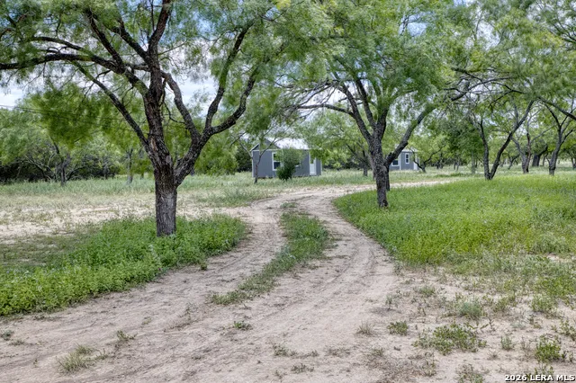 00 Cr 393 Camp Wood, TX 78833