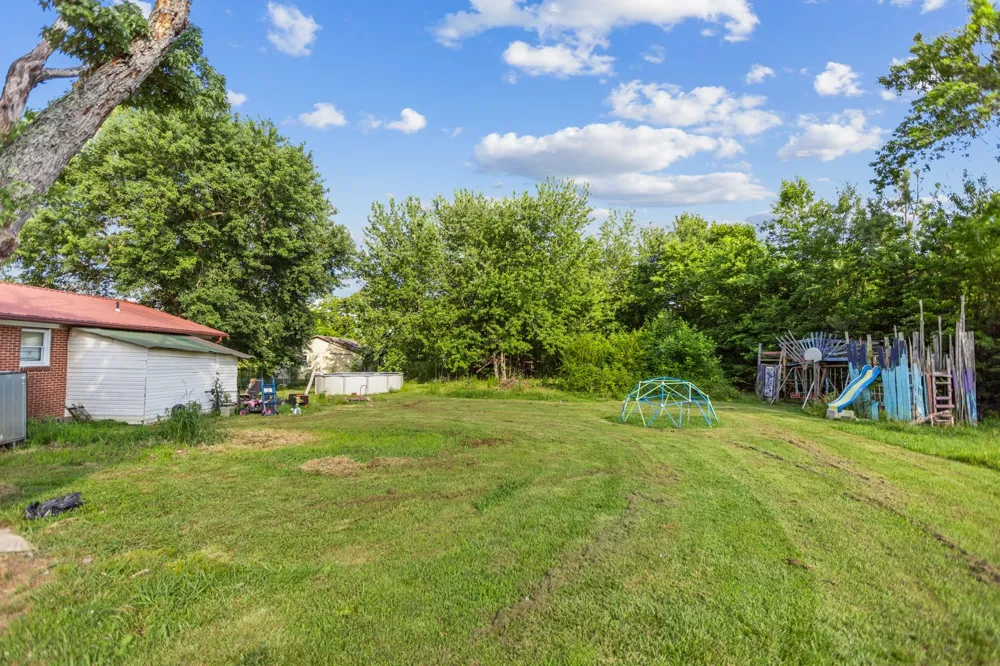 185 Petty Gap Rd Woodbury, TN 37190