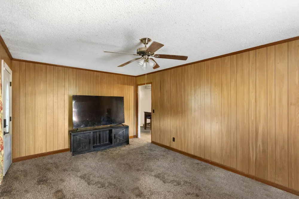 185 Petty Gap Rd Woodbury, TN 37190