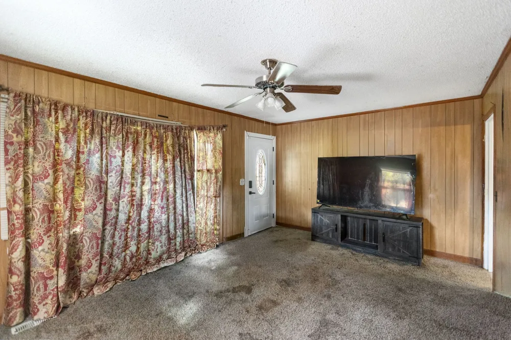 185 Petty Gap Rd Woodbury, TN 37190