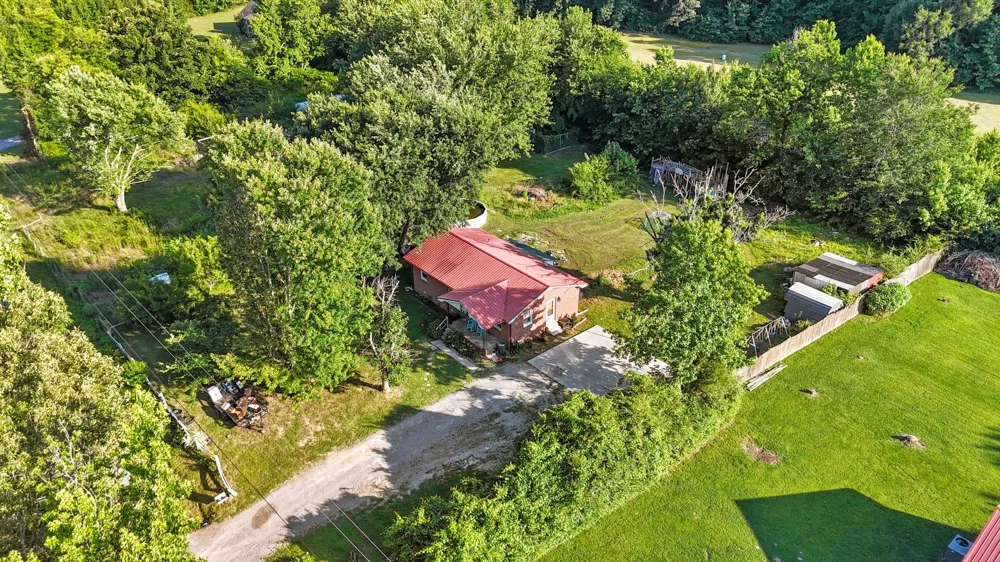 185 Petty Gap Rd Woodbury, TN 37190