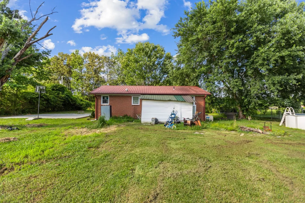 185 Petty Gap Rd Woodbury, TN 37190