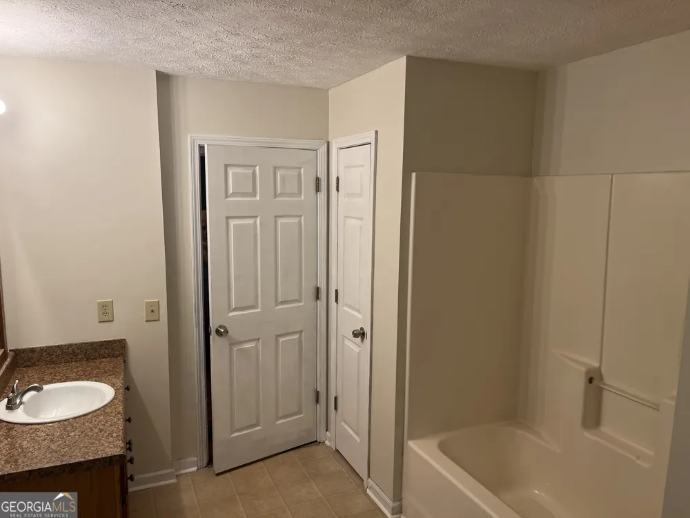 193 Glory LN Mount Airy, GA 30563