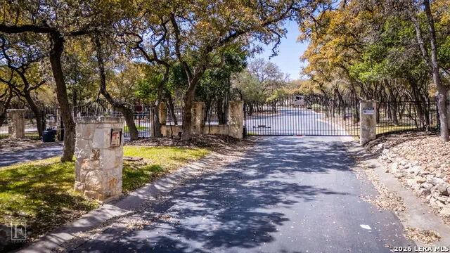 19514 WINDSWEPT CV Garden Ridge, TX 78266
