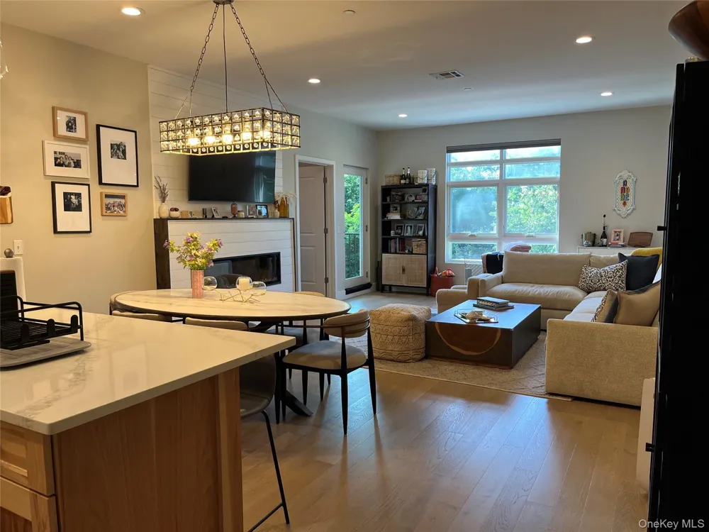 30 Beekman Street #213 Beacon, NY 12508