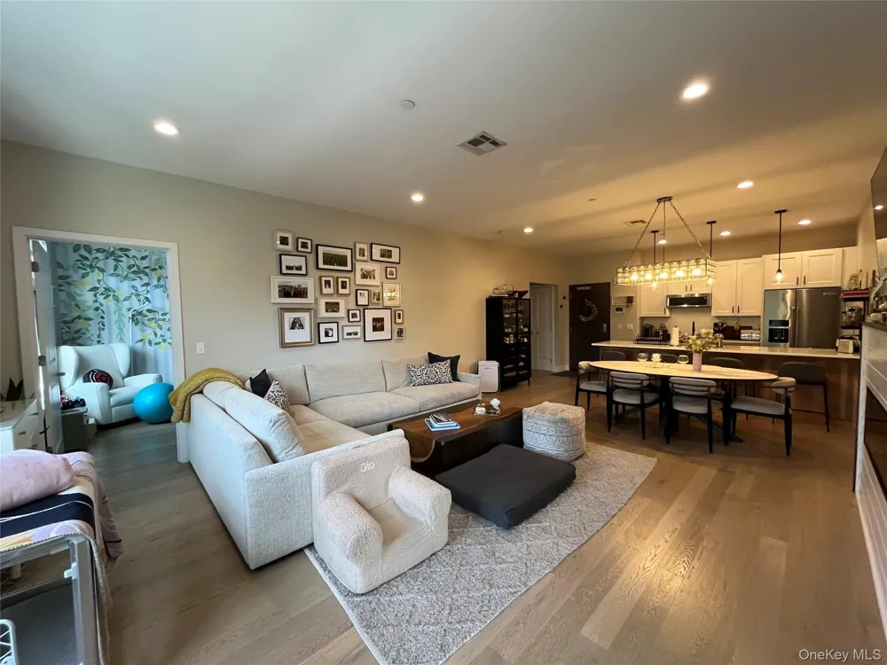 30 Beekman Street #213 Beacon, NY 12508