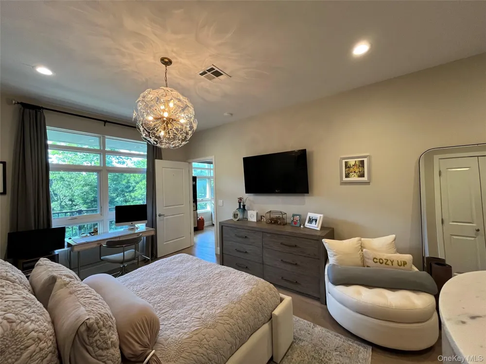 30 Beekman Street #213 Beacon, NY 12508