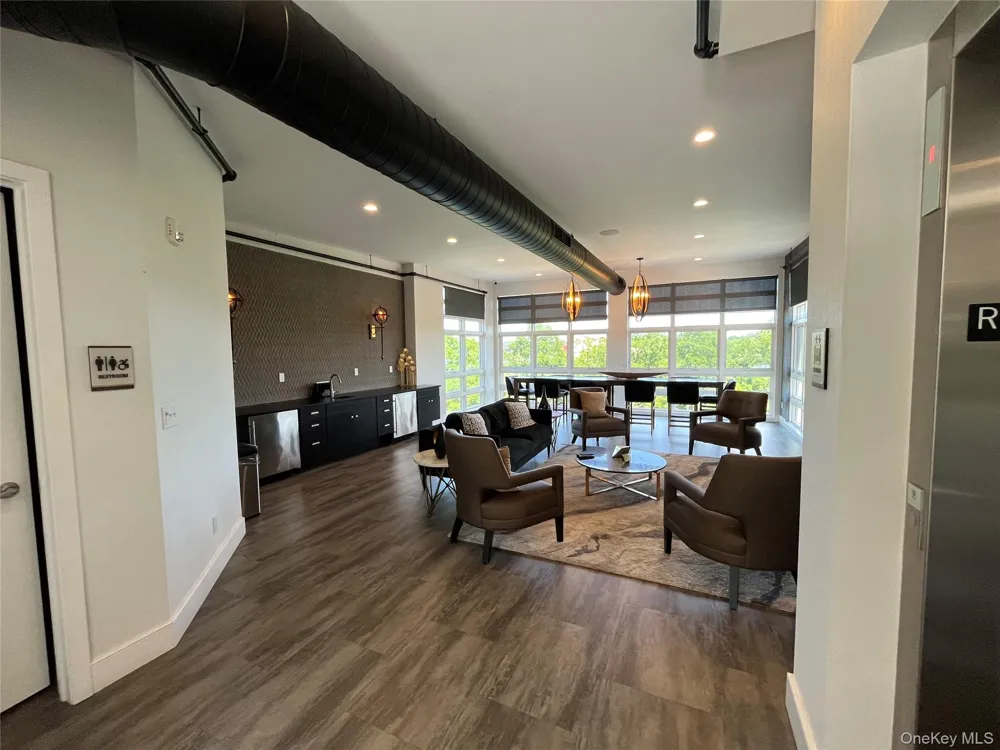 30 Beekman Street #213 Beacon, NY 12508