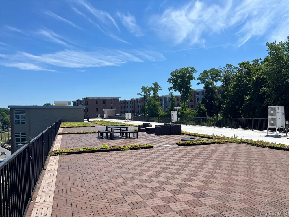 30 Beekman Street #213 Beacon, NY 12508