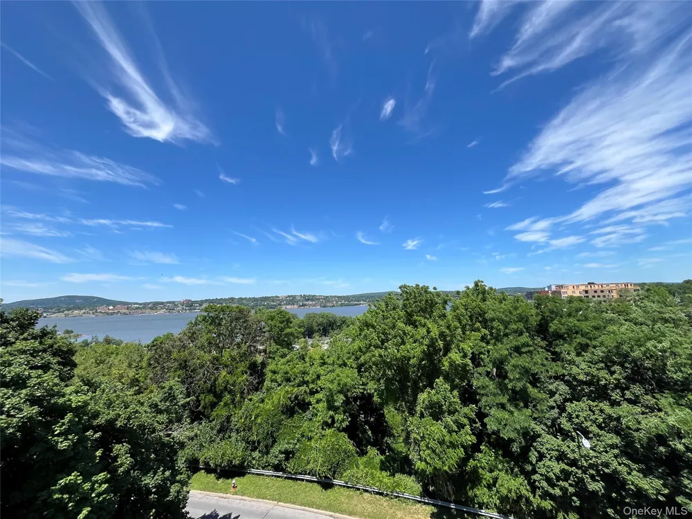 30 Beekman Street #213 Beacon, NY 12508