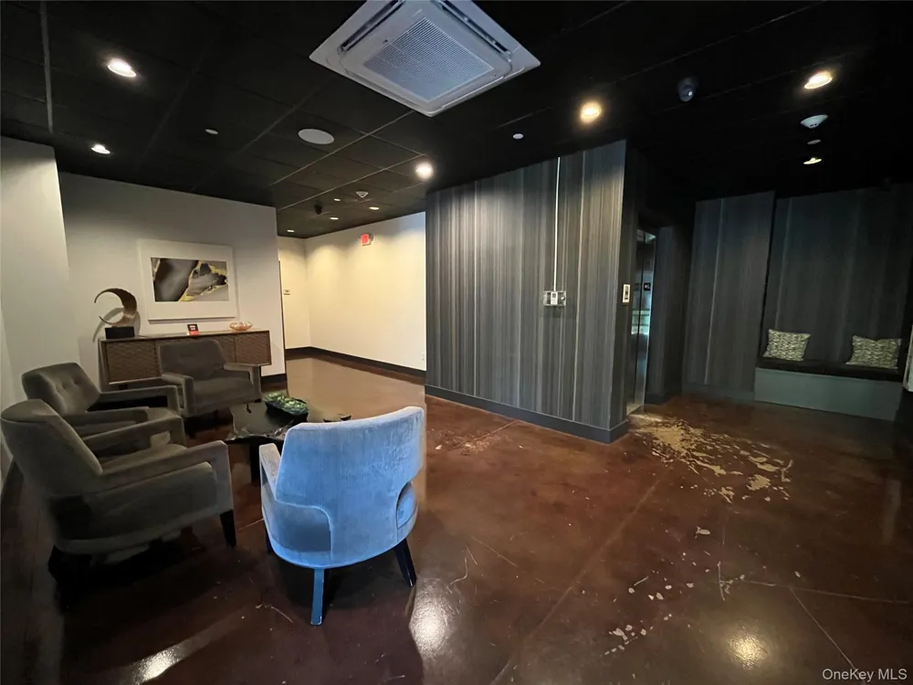 30 Beekman Street #213 Beacon, NY 12508