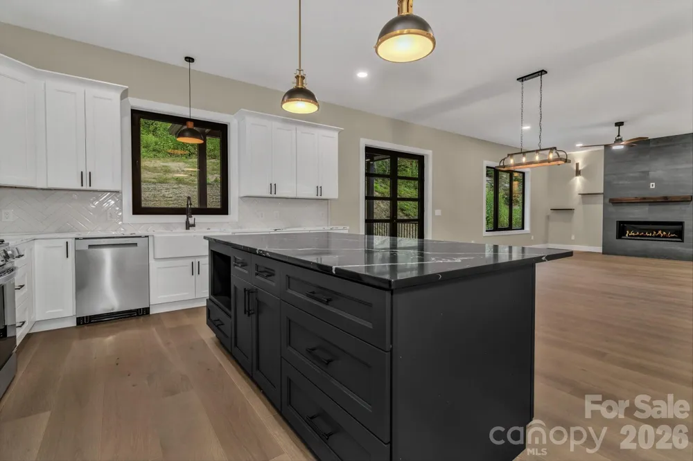 63 Winding Ridge Road Fairview, NC 28730