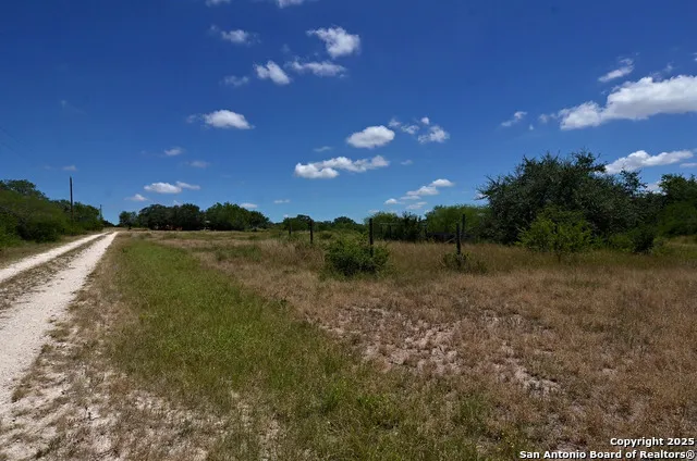 1641 Charco Beeville, TX 78102