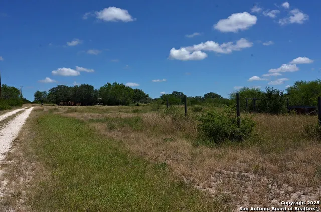 1641 Charco Beeville, TX 78102
